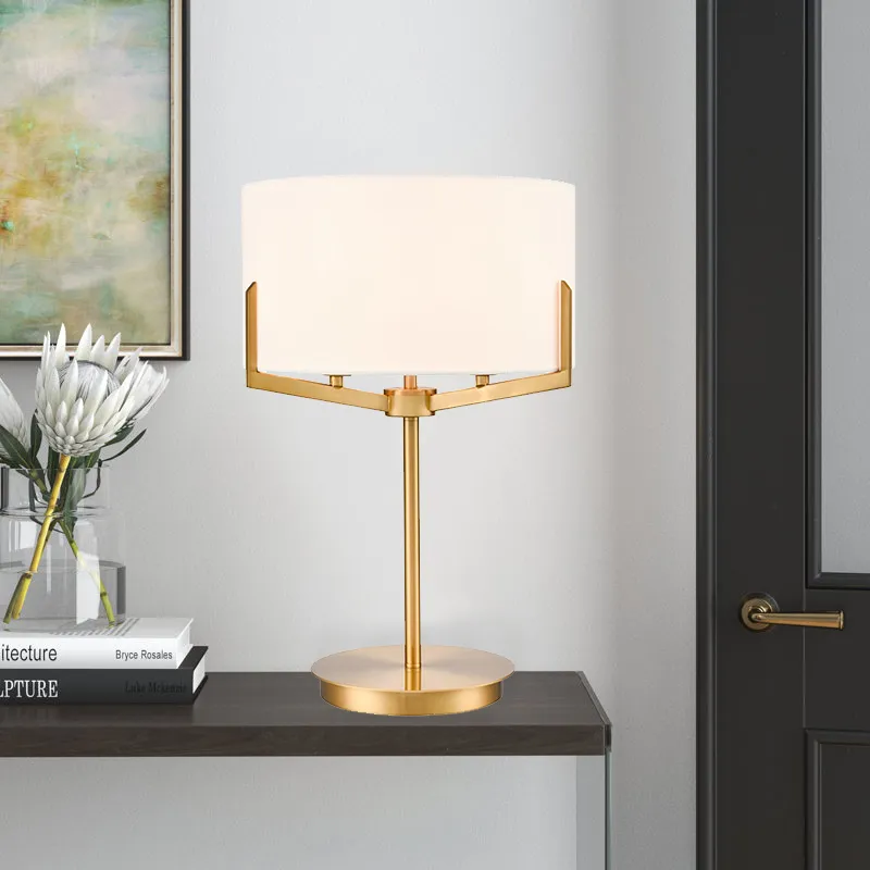 Moderní stolní lampa